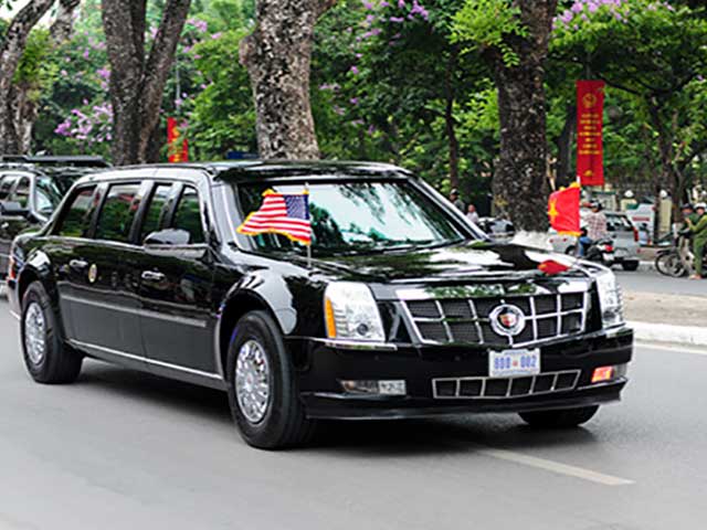Ô tô - Xe máy - [Infographic] Chi tiết siêu xe "Quái thú" chở ông Obama