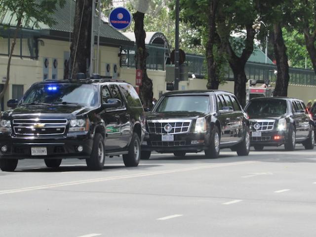 Khám phá dàn siêu xe chở Tổng thống Obama ở Sài Gòn