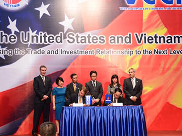 Thị trường - Tiêu dùng - Cú hích cho hàng Việt từ chuyến thăm của Tổng thống Obama