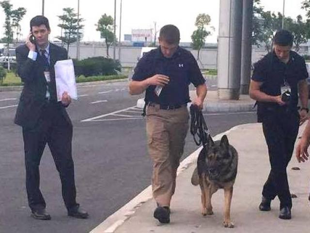Chó nghiệp vụ theo bảo vệ TT Obama mang hàm Đại úy