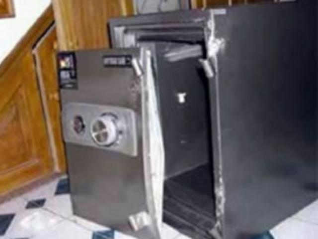 Tin tức trong ngày - Nhà đại biểu HĐND TP HCM bị trộm két sắt chứa tiền tỉ