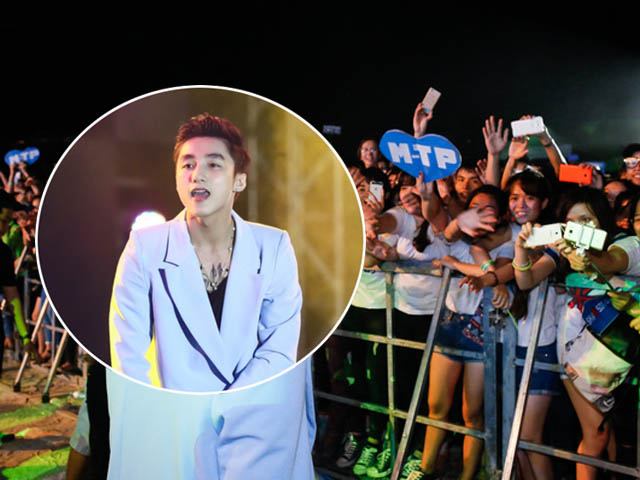 Ca nhạc - MTV - Hàng ngàn sinh viên chen nhau tiếp cận Sơn Tùng