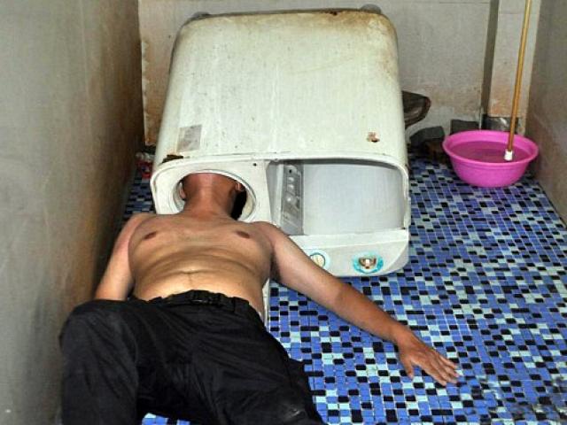 Phi thường - kỳ quặc - Thanh niên Trung Quốc bị máy giặt "nuốt" đầu
