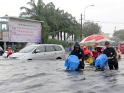 Tin tức trong ngày - Hụt hẫng với nhiều đề xuất chống ngập cho TPHCM