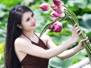 Bạn trẻ - Cuộc sống - Hot girl Khánh Chi đẹp nõn nà trong tà yếm nâu