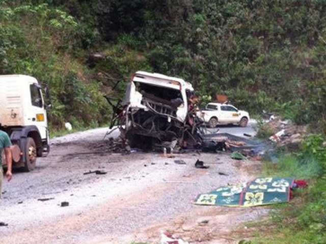 Tin tức trong ngày - Xác định danh tính một số nạn nhân vụ nổ xe khách