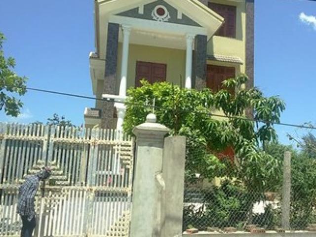 Tin tức trong ngày - Nhà chủ xe khách nổ tại Lào cửa đóng then cài