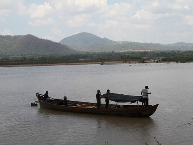 Tin tức trong ngày - Vụ lâm tặc tử vong: Kiểm lâm được phép sử dụng vũ khí