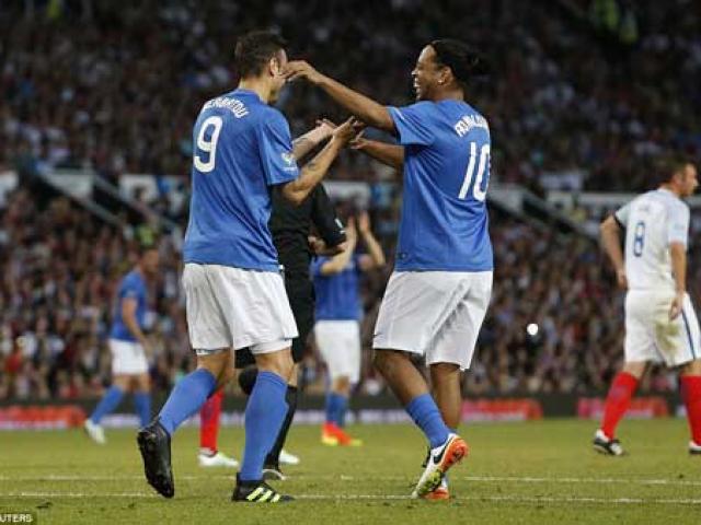 Bóng đá - Solo từ giữa sân, Ro vẩu “xâu kim” 2 lần liên tục