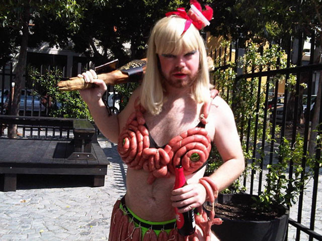 Cười 24h - Hành động "không tưởng" của con người hài hước