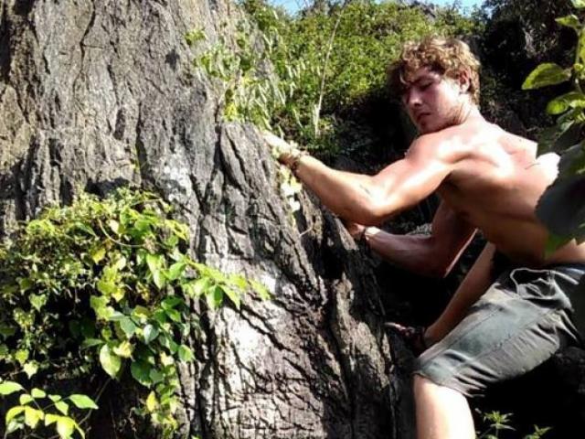 Tin tức trong ngày - 150 người quần thảo tìm kiếm du khách mất tích ở Sa Pa