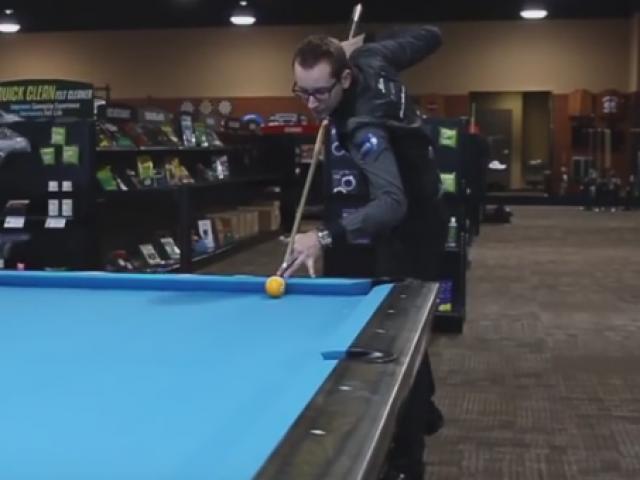 Thể thao - "Quái kiệt" bi-a: Độc chiêu bi đi sau vào lỗ trước