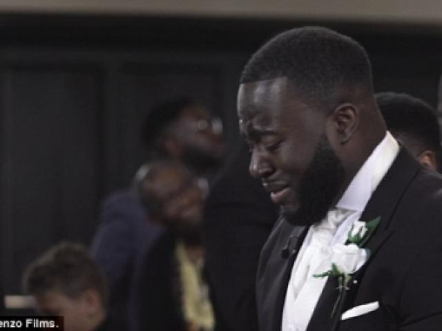 Bạn trẻ - Cuộc sống - Bất ngờ lý do chú rể khóc không ngừng trong đám cưới