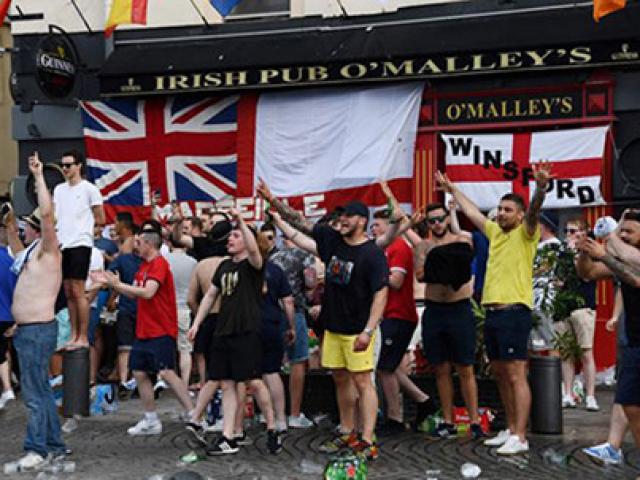 Bóng đá - Từ nỗi ám ảnh khủng bố đến nạn hooligan