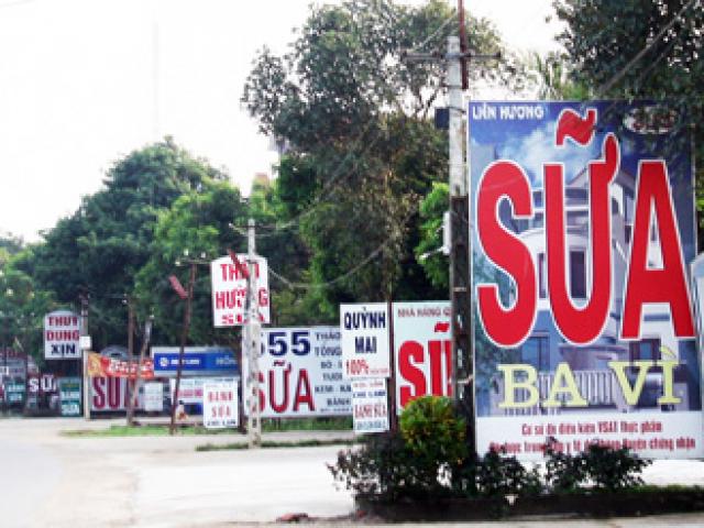 Thị trường - Tiêu dùng - Mập mờ nguồn gốc sữa dê ven quốc lộ Sơn Tây, HN