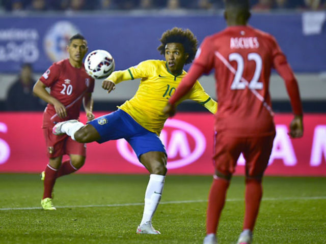 Bóng đá - Brazil - Peru: Bàn thua oan nghiệt