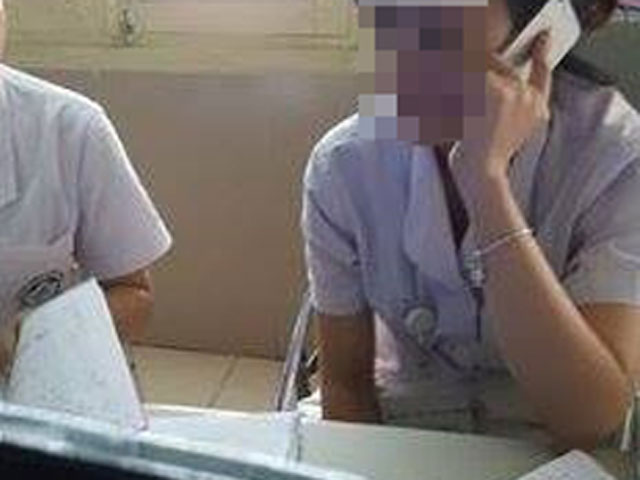 Tin tức trong ngày - Bộ Y tế sẽ xử nghiêm nhân viên "buôn" điện thoại trong giờ làm