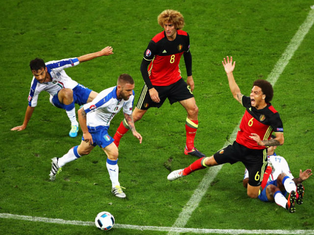 Bóng đá - Lượt đầu vòng bảng Euro: Ông lớn, "tí hon" đều có quà