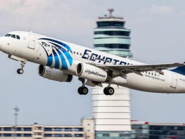 Thế giới - Tìm thấy xác máy bay Ai Cập chở 66 người rơi xuống biển