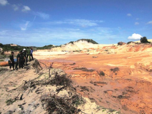 Tin tức trong ngày - Hồ titan vỡ, người dân hoảng loạn tưởng sóng thần