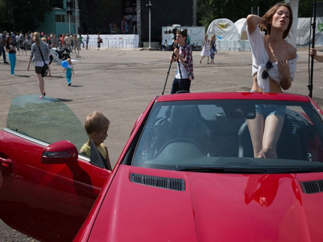 Tranh vui - Những hình ảnh "siêu quậy" của trẻ con