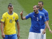 Bóng đá - Khiêu khích trong trận, Ibrahimovic suýt tẩn Chiellini