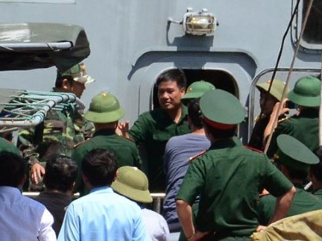 Tin tức trong ngày - Ngư dân và phút sinh tử của phi công Su-30MK2 trên biển