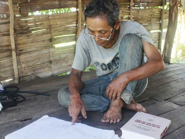 Giáo dục - du học - Sáng lên rẫy, tối dịch sử thi