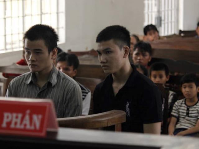 Pháp luật - Ném đá vào xe tải, lãnh 11 năm tù