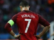 Bóng đá - Ảnh đẹp Euro 19/6: Ronaldo làm &quot;tan nát&quot; trái tim người Bồ