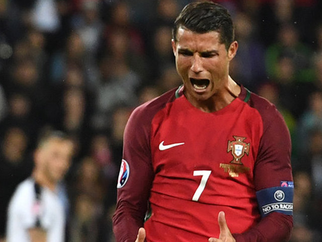Bóng đá - Ronaldo sa sút, báo chí châu Âu "hả hê"