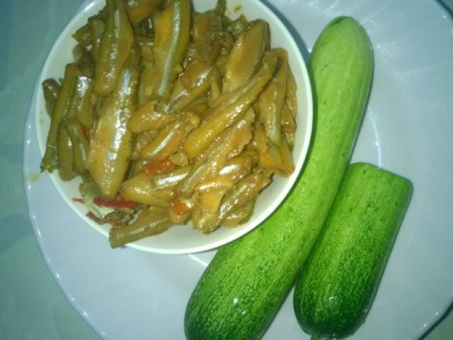 Ẩm thực - Ngon hết sẩy cá lòng tong kho nước cốt dừa