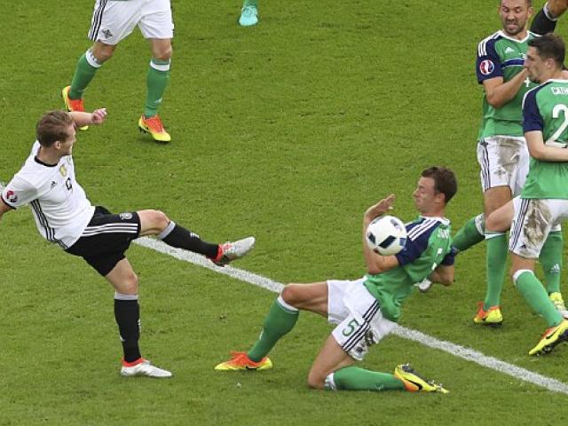 Bóng đá - Chi tiết Bắc Ailen - Đức: "Bắn phá" không ngừng (KT)