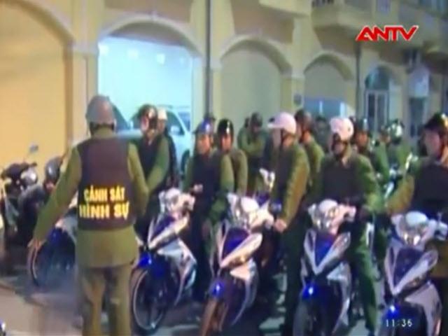 Video An ninh - Bắt 2 cảnh sát rởm nổ súng, cố thủ trong khách sạn