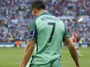 Bóng đá - Ronaldo: Siêu sao rực sáng ở trận đấu sống còn