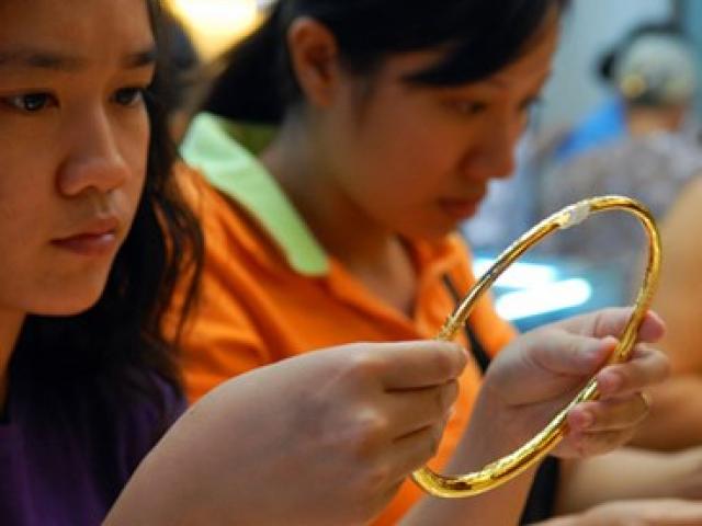 Tài chính - Bất động sản - Anh rời khỏi EU: Vàng, USD phi mã, chứng khoán lao đao