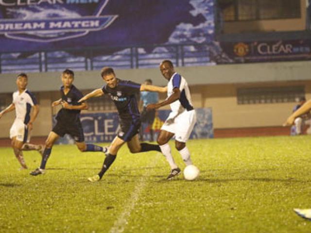 Bóng đá - Trận cầu đỉnh cao phong độ: Đội Dwight Yorke thua đội Ronny Johnsen