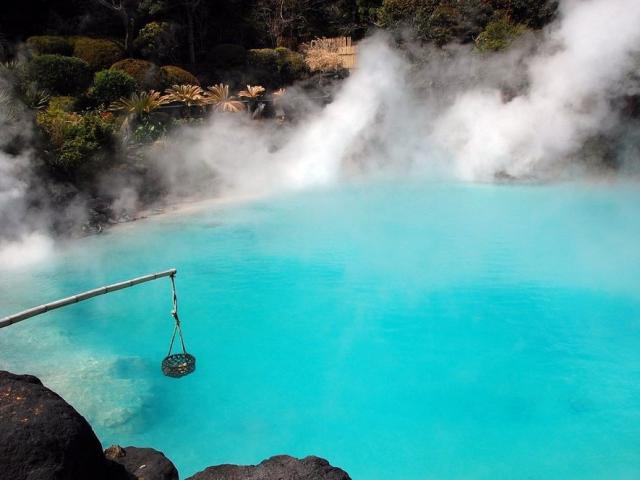 Thế giới - Khám phá thành phố toàn "địa ngục" nước nóng ở Nhật