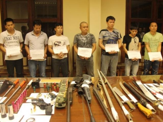 Pháp luật - Giật mình "kho vũ khí" của "trùm" đường dây cá độ mùa Euro