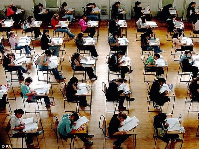 Thế giới - 25.000 học sinh Pháp kí đơn phản đối kì tú tài vì quá khó