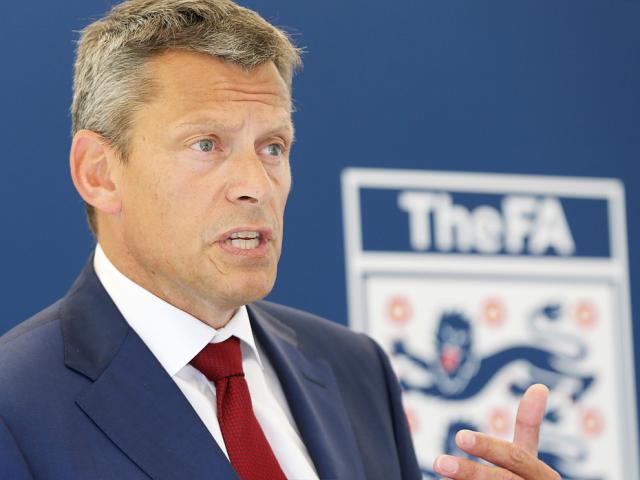 Bóng đá - Tam Sư thất bại, lãnh đạo bóng đá Anh tiết lộ gây sốc