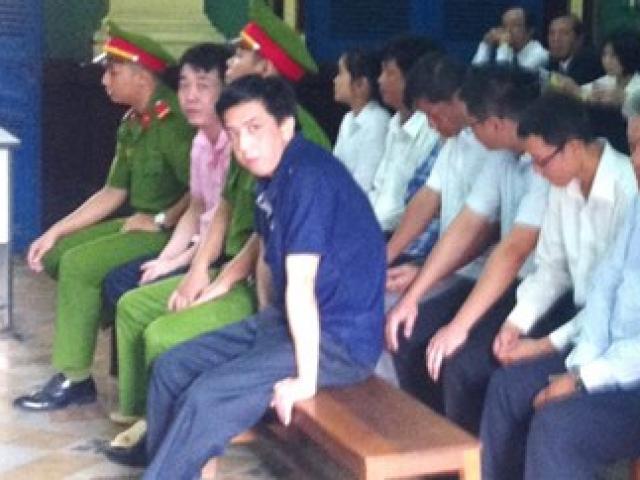 Pháp luật - ‘Dính’ án buôn lậu, hai sếp công ty có tiếng của ngành dược hầu tòa