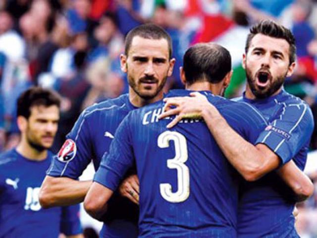 Bóng đá - Tứ kết Euro: Kính vạn hoa