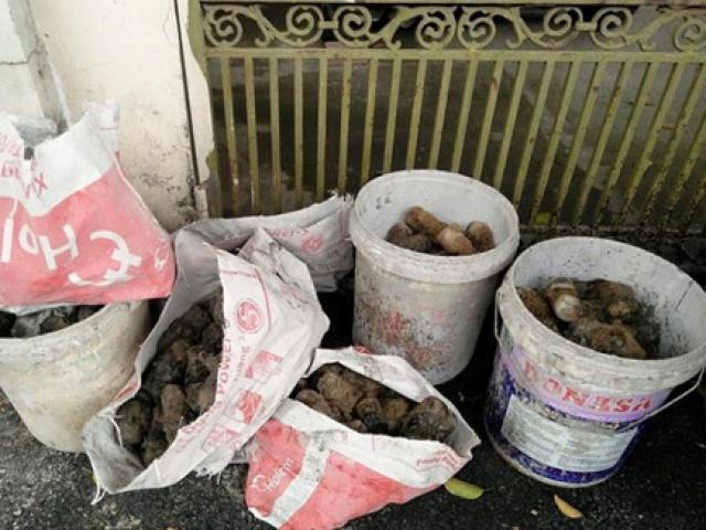 Tin tức trong ngày - Đào móng nhà, hốt hoảng phát hiện cả 'kho' đạn M79