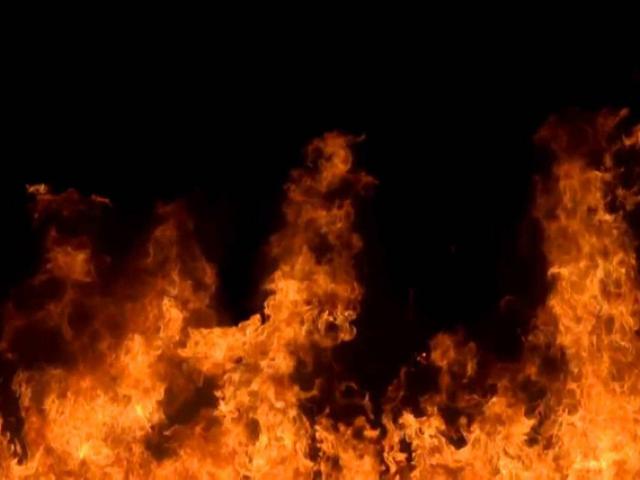 Pháp luật - Chồng chết, vợ tử vong với nhiều vết chém trong căn nhà cháy