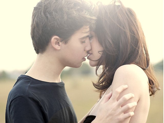 Bạn trẻ - Cuộc sống - Làm xong trắc nghiệm, bạn sẽ biết mình có thực sự tin người ấy