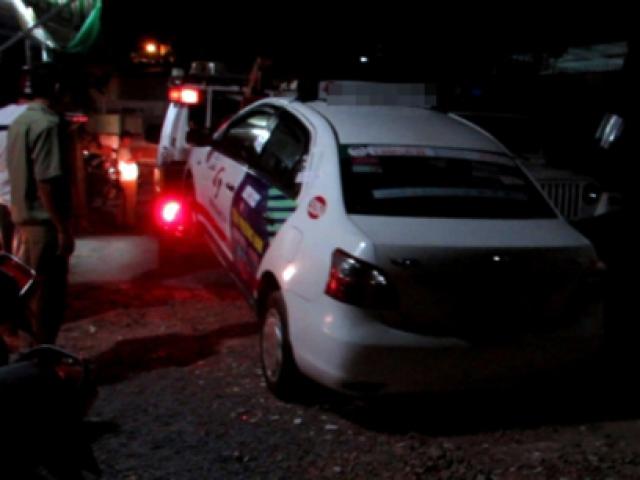Pháp luật - Vụ tài xế không mặc quần chết trong taxi: Tạm giữ 2 phụ nữ