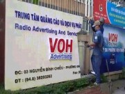 Tin tức trong ngày - Ông Hải “tái xuất” tháo dỡ bồn hoa, biển hiệu chiếm vỉa hè của Đài VOH