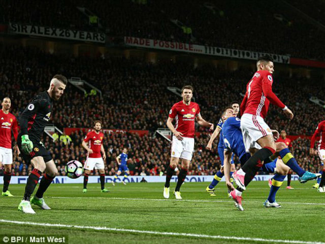 Bóng đá - Chi tiết MU - Everton: "Thần hộ mệnh" Ibrahimovic (KT)