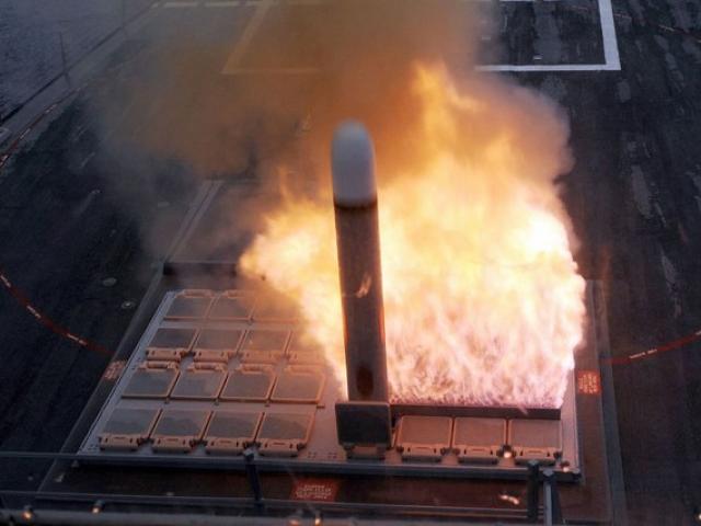 Thế giới - Mỹ bất ngờ nã 50 tên lửa Tomahawk vào Syria
